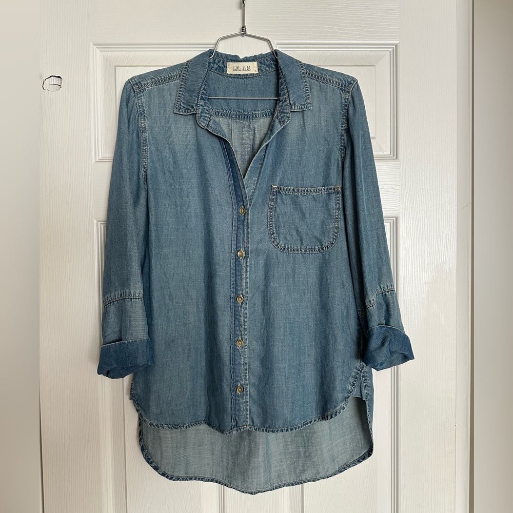 Bella Dahl Light Wash Chambray Button-Down Shirt